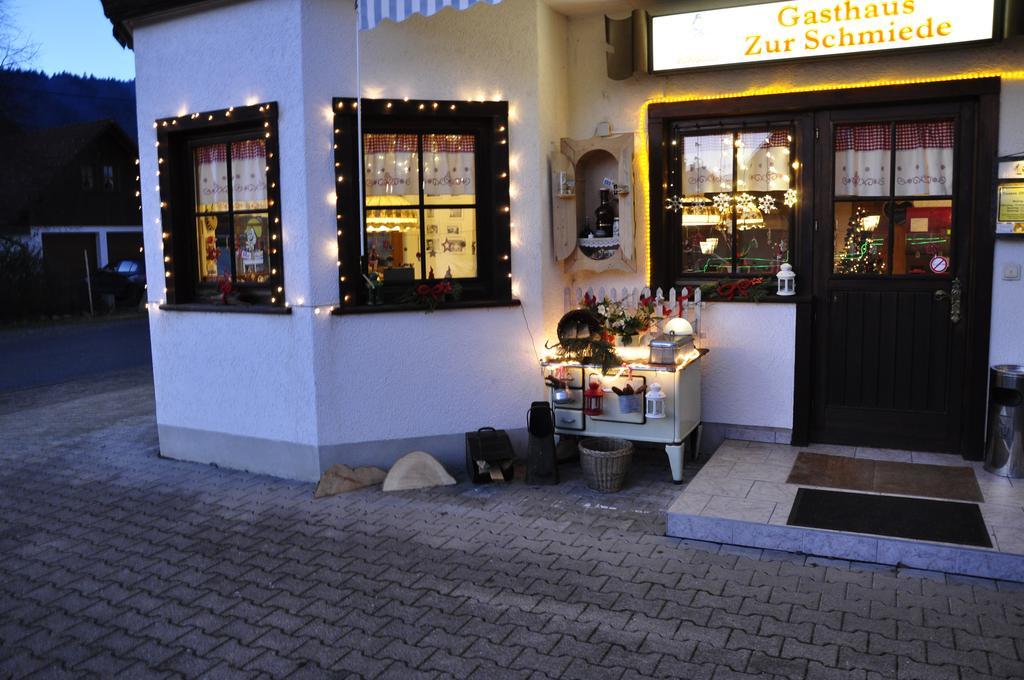 Dachsberg im Schwarzwald Pension Gasthaus Zur Schmiede מראה חיצוני תמונה