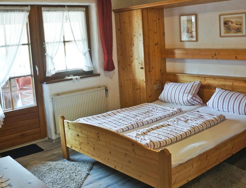 Dachsberg im Schwarzwald Pension Gasthaus Zur Schmiede מראה חיצוני תמונה