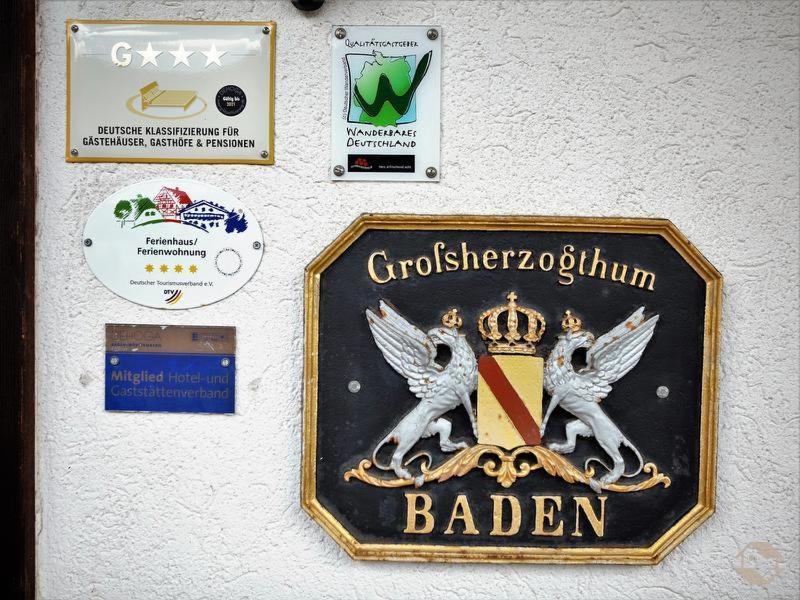 Dachsberg im Schwarzwald Pension Gasthaus Zur Schmiede מראה חיצוני תמונה